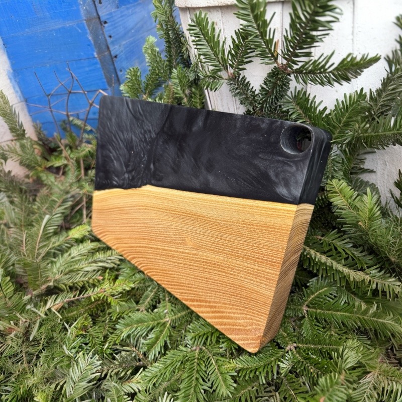 Černé designové prkénko jednička