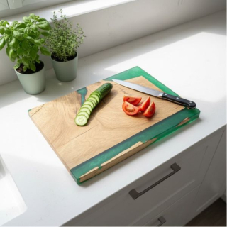 Dubové prkénko forest – masiv & zelená pryskyřice