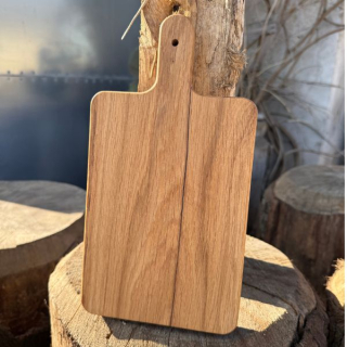 Dubové krájecí prkénko s rukojetí 